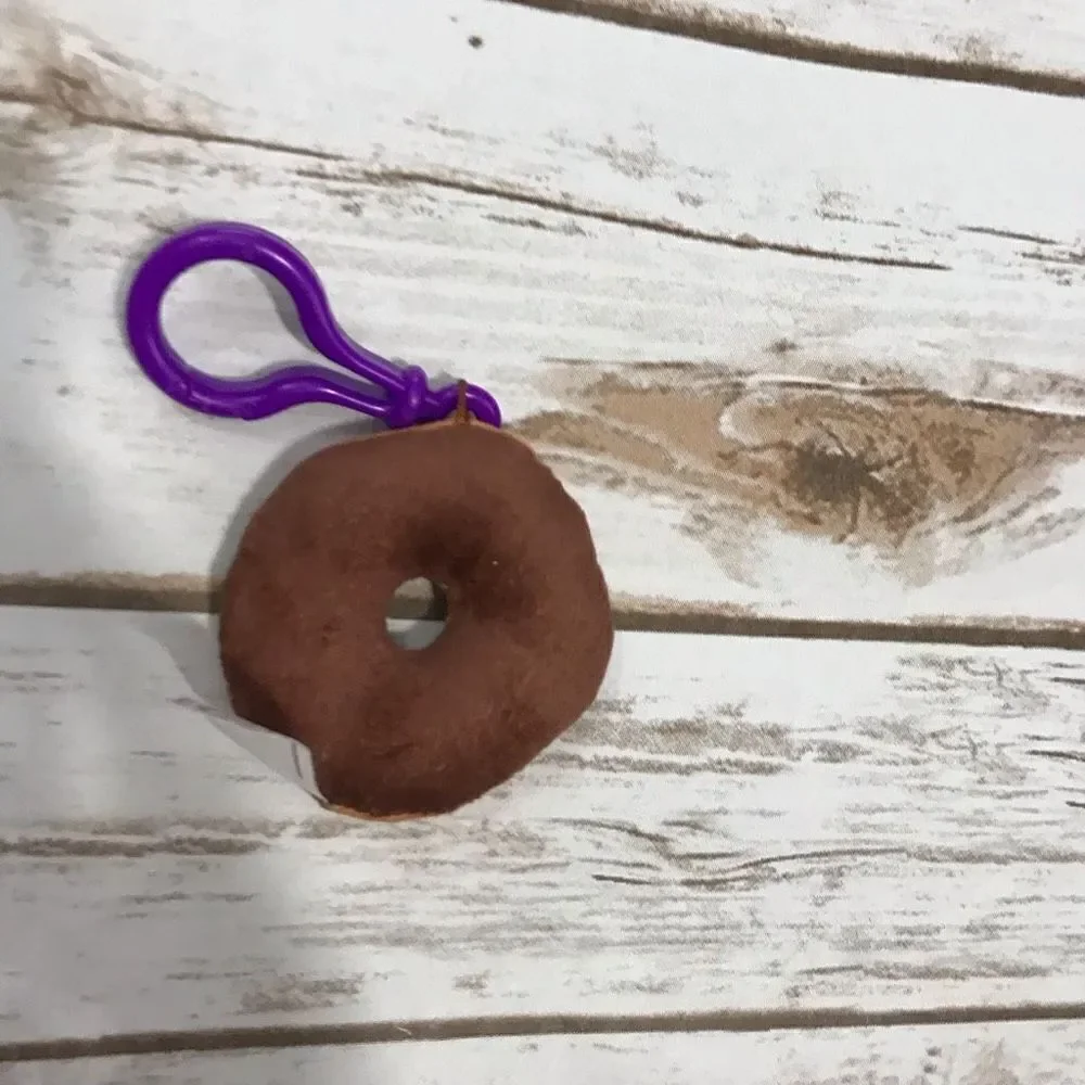 D Girl Scouts Samoa‎ Carmel Delight Cookie Keychain 2